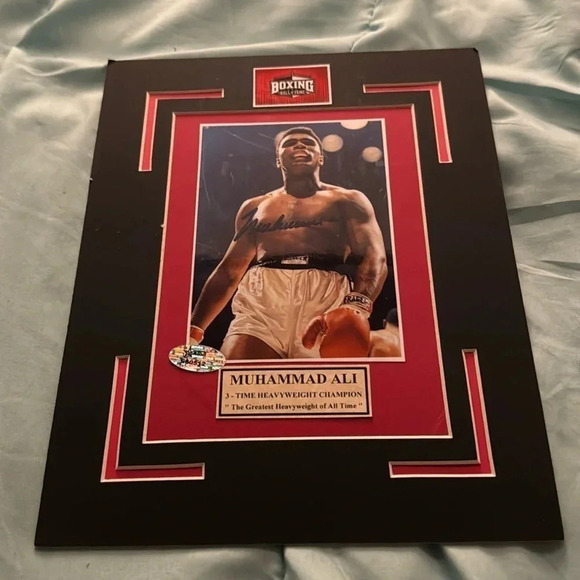 Muhammad Ali signed photo COA - Picture 1 of 1